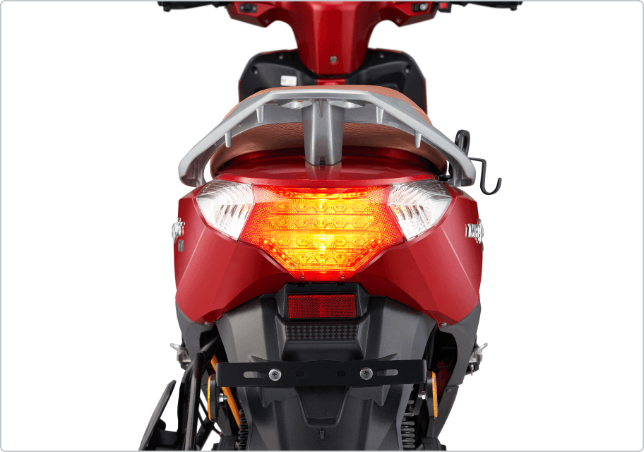 https://e-vehicleinfo.com/evdekho/evehicle/ampere-magnus-electric-scooter/