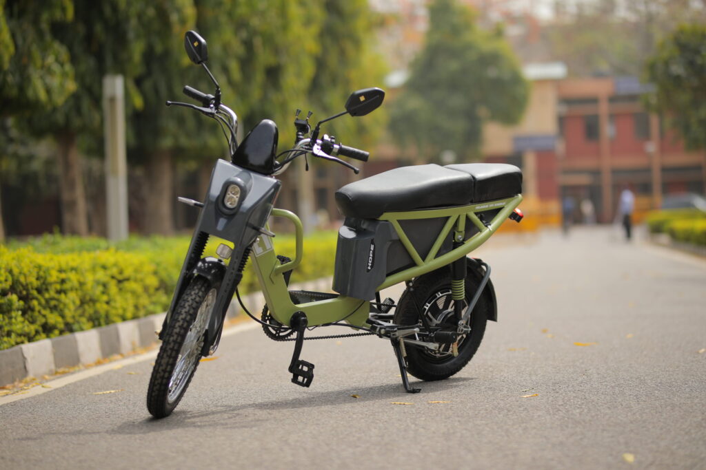 https://e-vehicleinfo.com/evdekho/evehicle/geliose-hope/ 