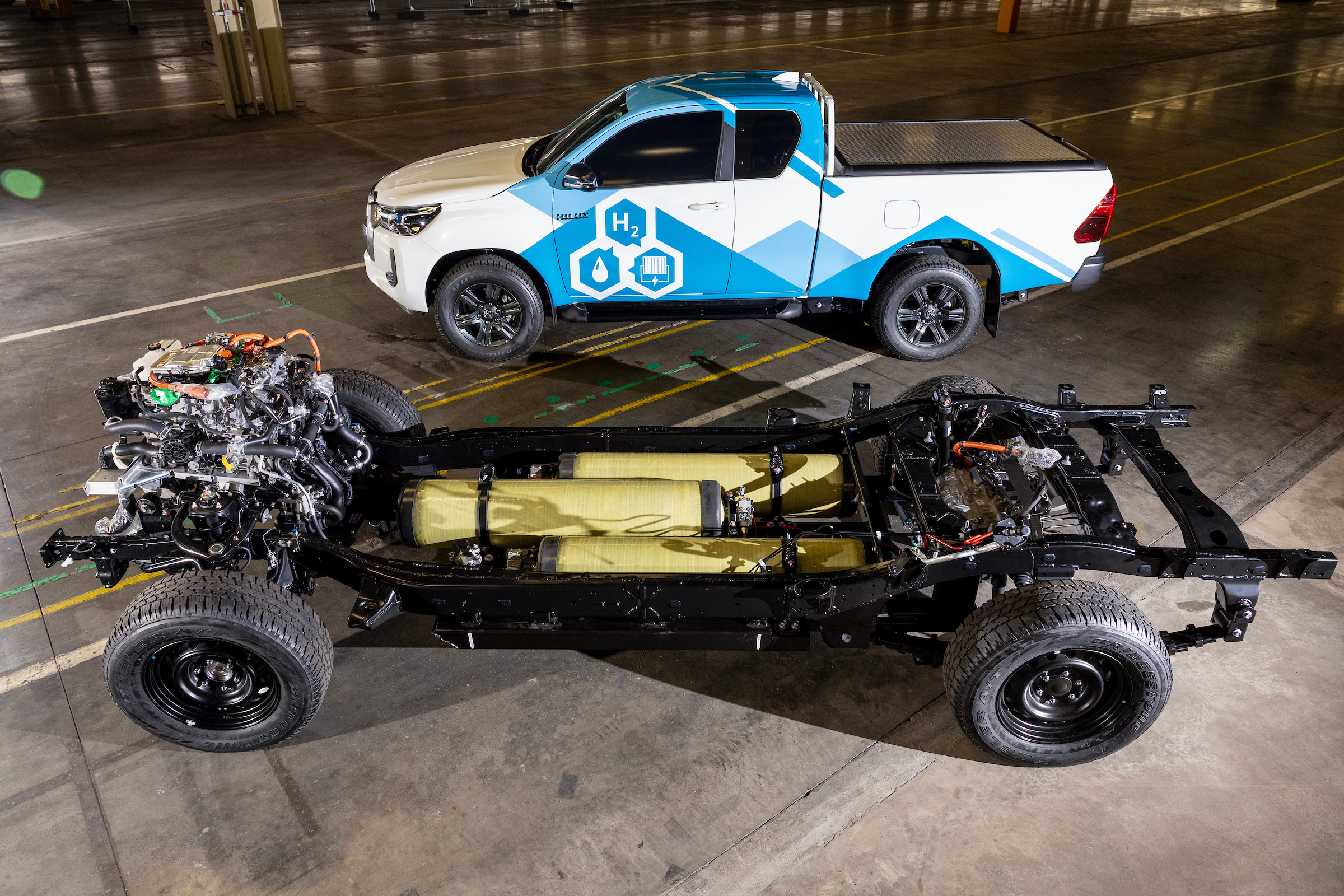https://e-vehicleinfo.com/global/hydrogen-fuel-cell-electric-hilux-unviled-by-toyota-provides-range-of-600-km/