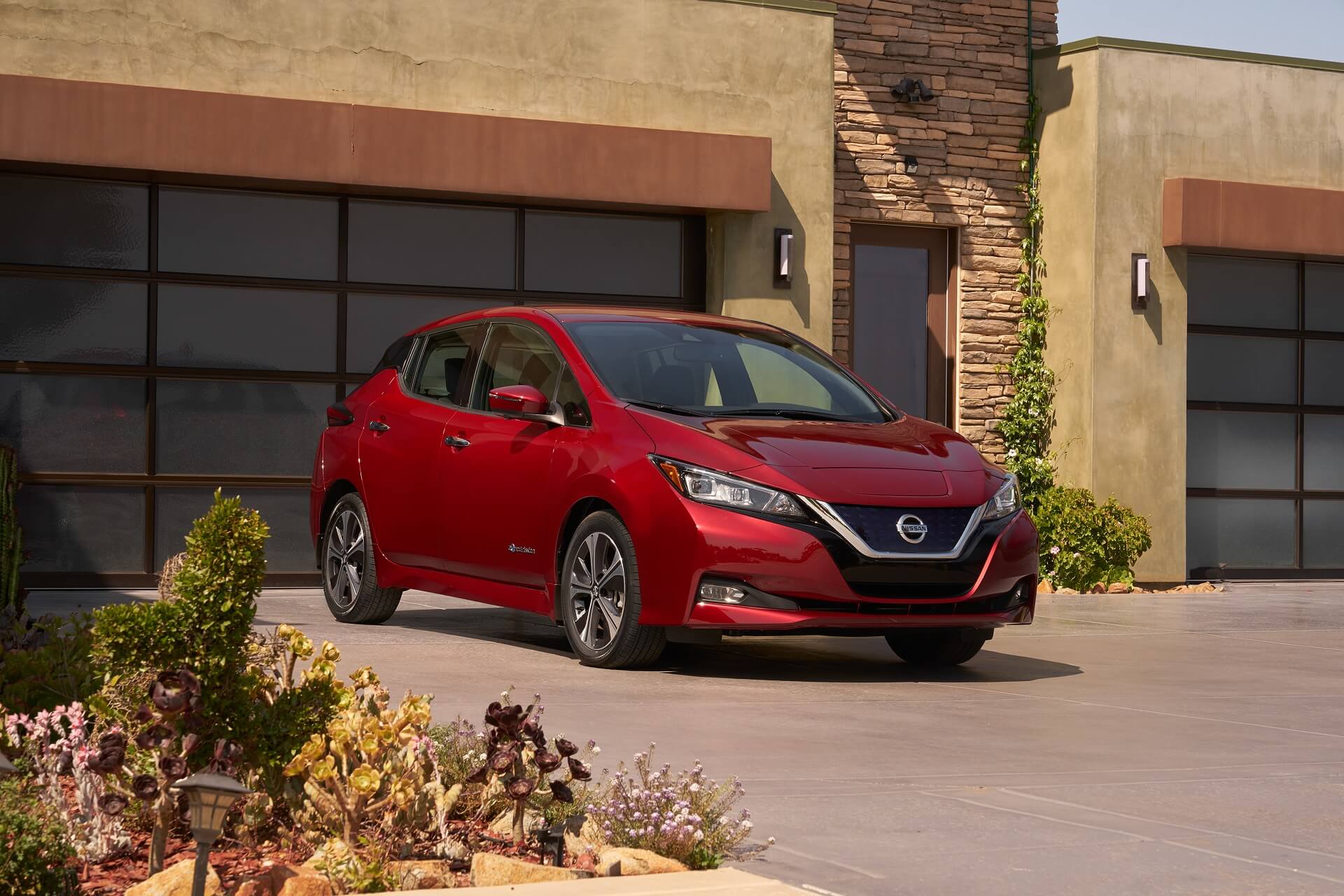 https://e-vehicleinfo.com/nissan-leaf-2022-price-range-and-review/