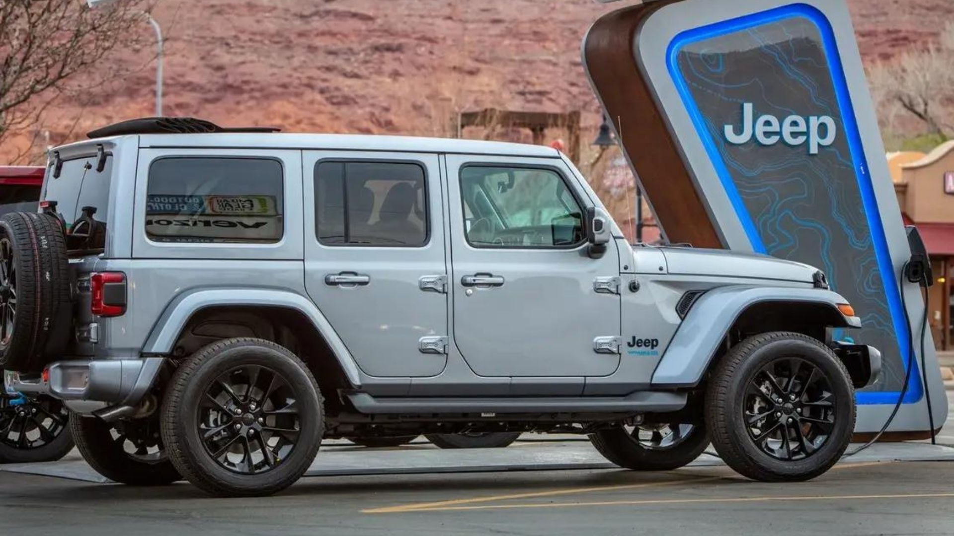 https://e-vehicleinfo.com/everything-you-need-to-know-about-charging-the-jeep/