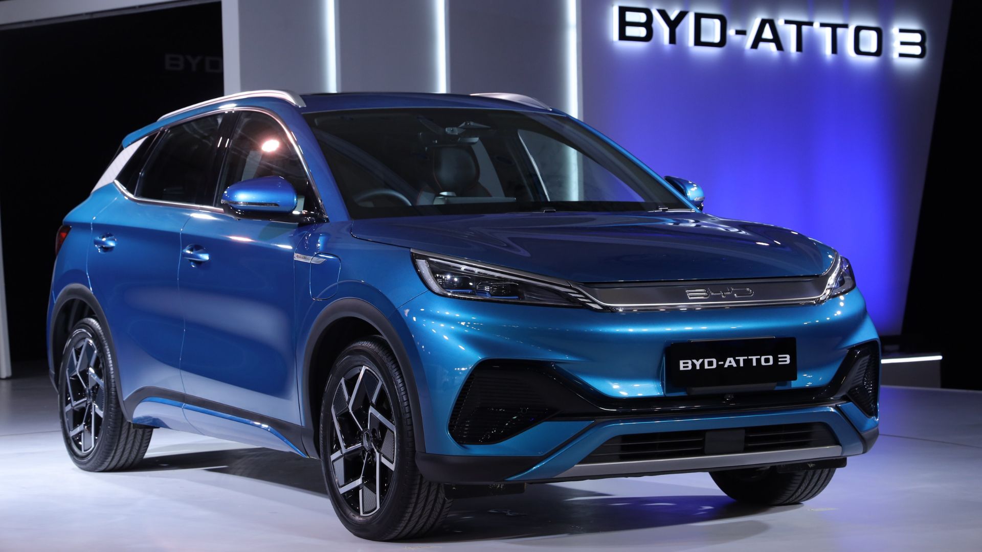 https://e-vehicleinfo.com/byd-atto-3-launched-offers-a-521km-range-in-full-charge/