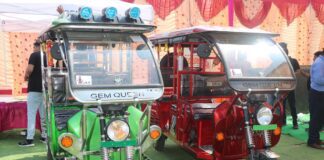 https://e-vehicleinfo.com/over-1000-e-rickshaw-drivers-and-1-5-crore-vehicle-bookings-at-ev-mela-in-delhi/