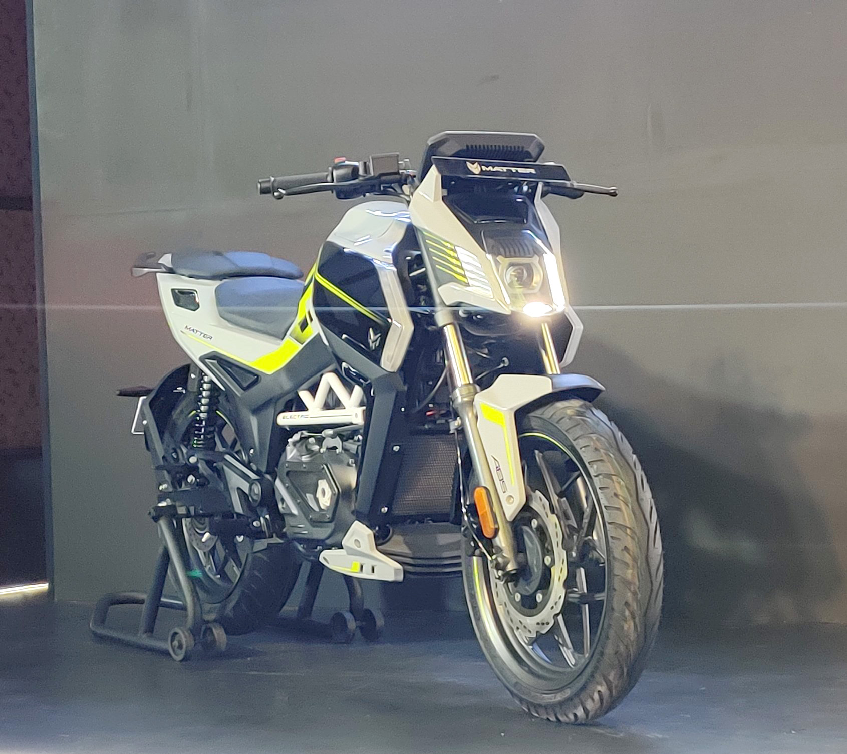 https://e-vehicleinfo.com/matter-unveiled-made-in-india-electric-motorbike/