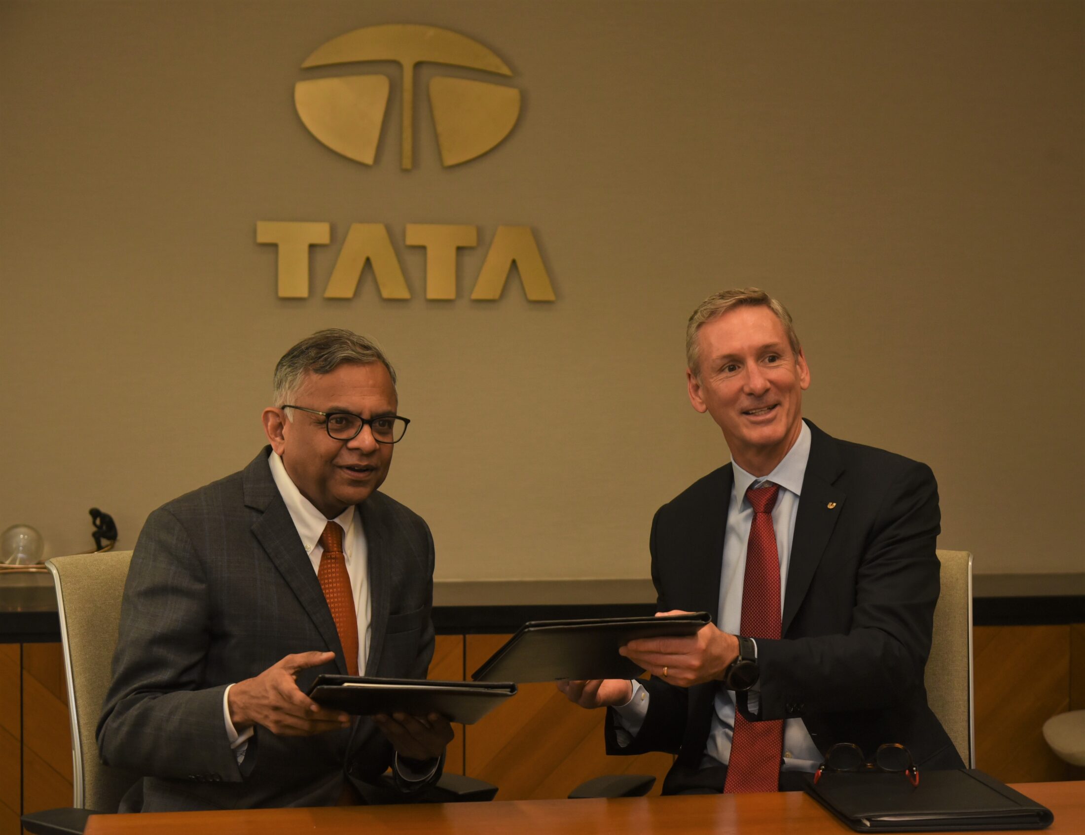 https://e-vehicleinfo.com/tata-motors-and-cummins-signed-mou-for-hydrogen-powered-cv-solutions/