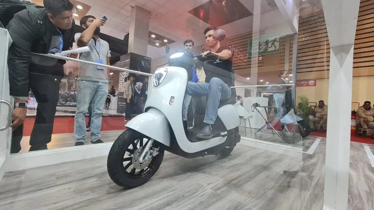 https://e-vehicleinfo.com/liger-mobility-launched-worlds-first-self-balancing-electric-scooter-liger-x-and-x/