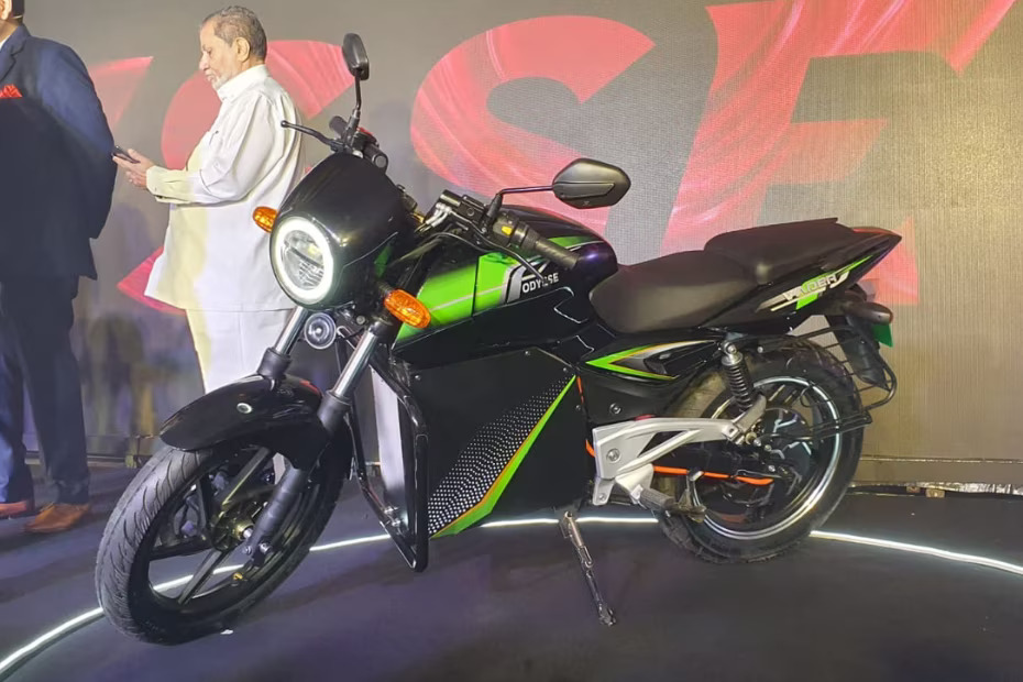 https://e-vehicleinfo.com/odysse-vader-electric-bike-launched-in-india-at-1-10-lakh-range-125-km/