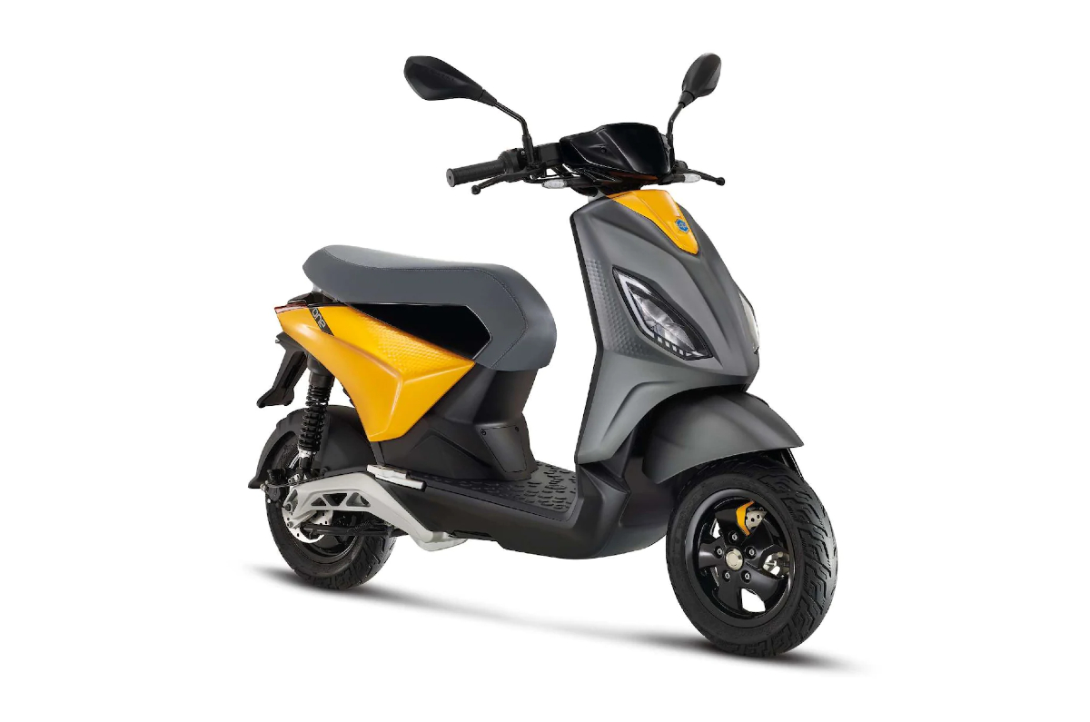 Piaggio 1 Electric Scooter 1 Piaggio 1+ Electric Scooter Price, Range and Top Features