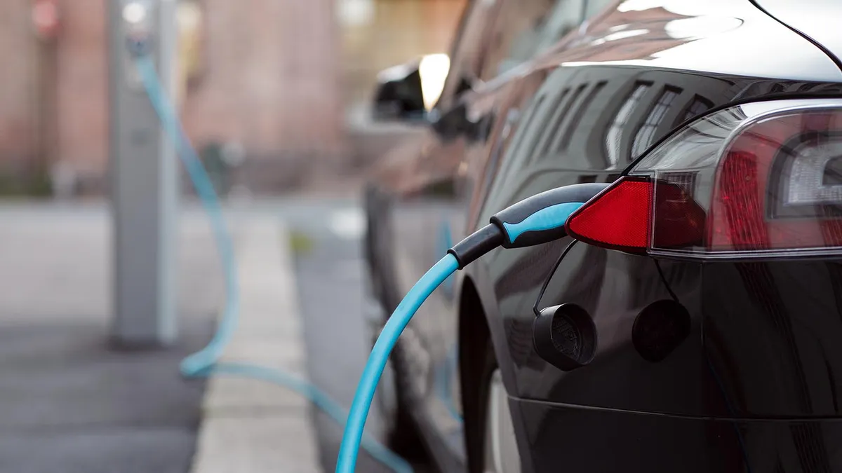 The Global Today Why Do Excessive Footfall Locations Want Higher Charging Infrastructure? - E-Vehicleinfo | The Global Today
