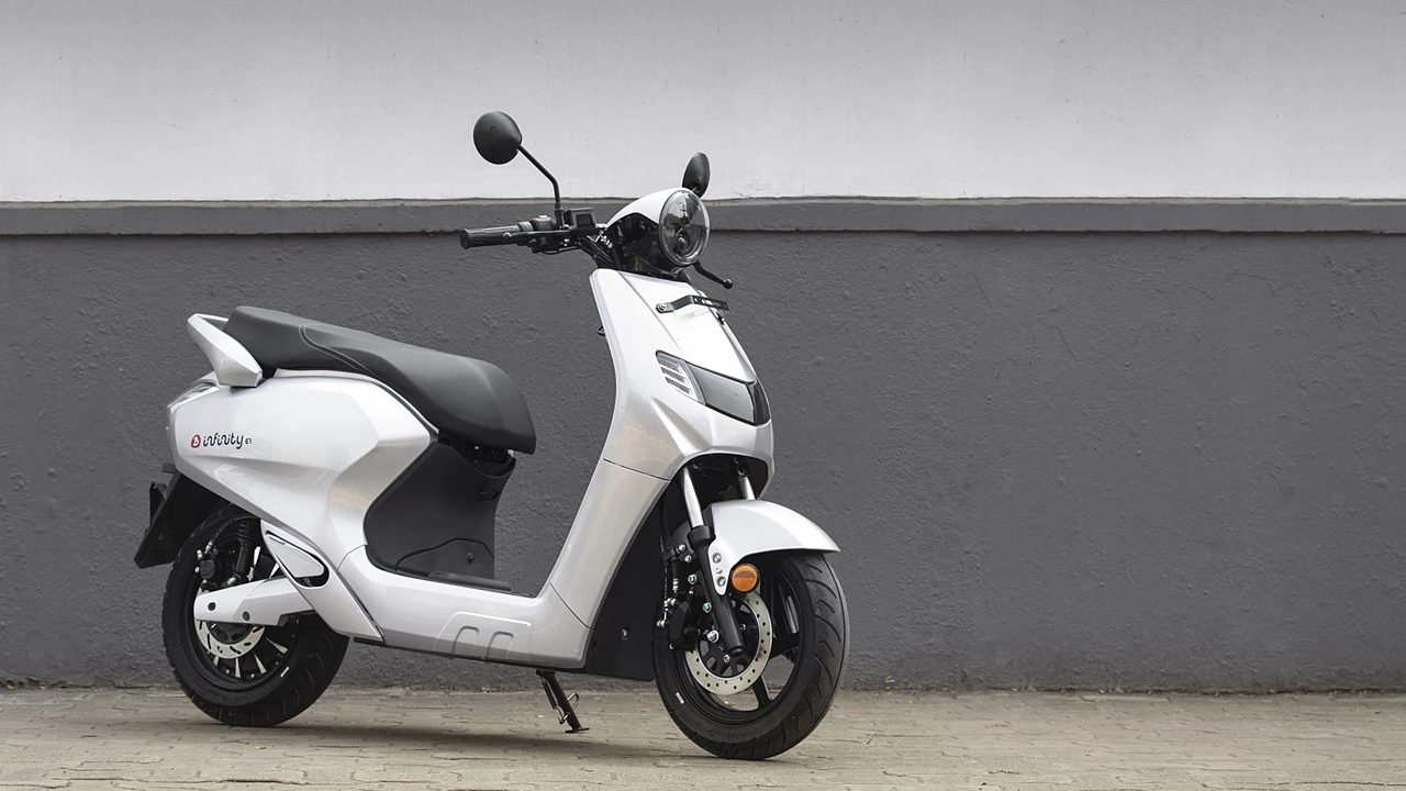 infinity e1 right front three quarter Top 10 Electric Scooters Under 1 Lakh in India