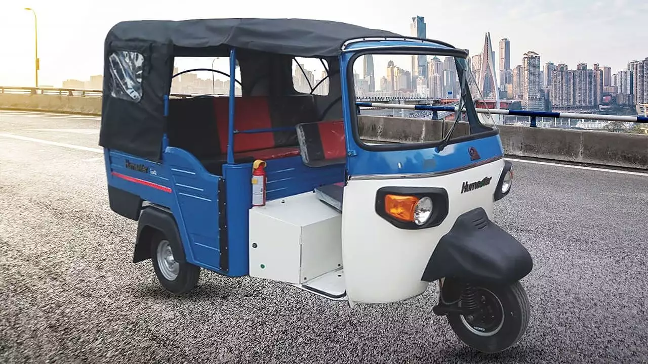 Lohia Humsafar IAQ 1 Top 10 Longest Range Electric Rickshaws in India 2024