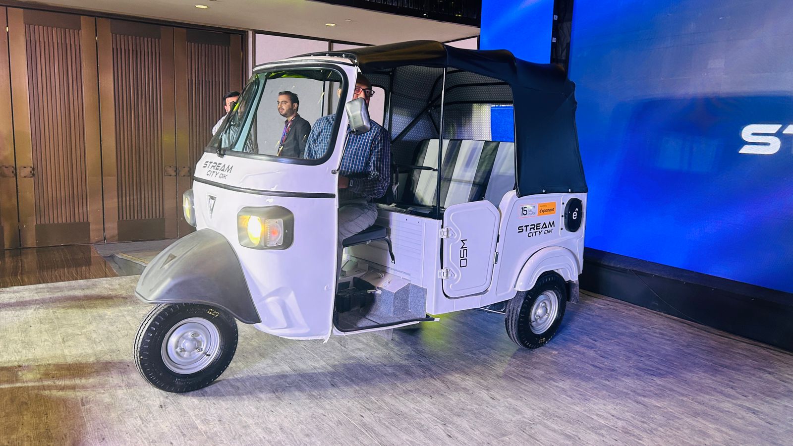 OSM Stream City QIK e rickshaw 1 Top 10 Longest Range Electric Rickshaws in India 2024