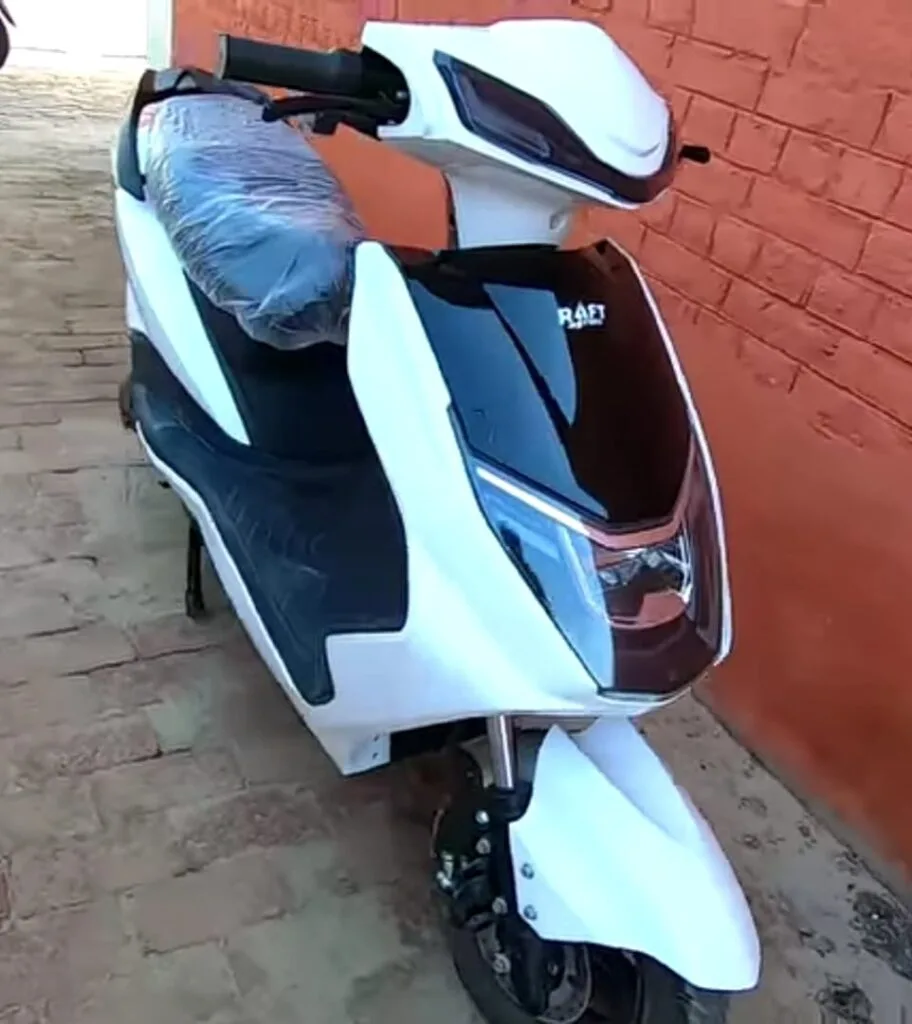 Raft Indus NX Highest Range Electric Scooter 912x1024 1 Raft Indus NX- Highest Range Electric Scooter with 450km+ https://e-vehicleinfo.com/indus-nx-higest-range-electric-scooter-comes-with-450km/