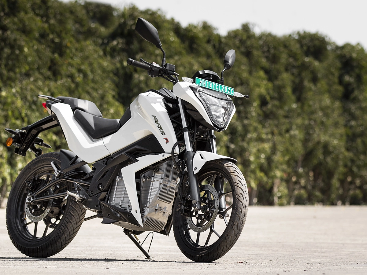 kratos right front three quarter 2 1 Top 5 Electric Motorcycle and Bikes in India 2023 https://e-vehicleinfo.com/top-5-electric-motorcycle-bikes-in-india-2023/