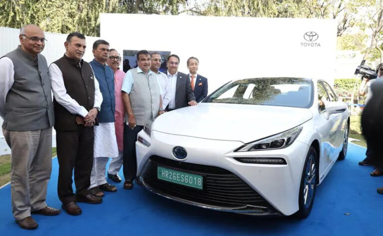 Toyota Mirai- India’s First fuel cell EV Launched with 1300 km Range