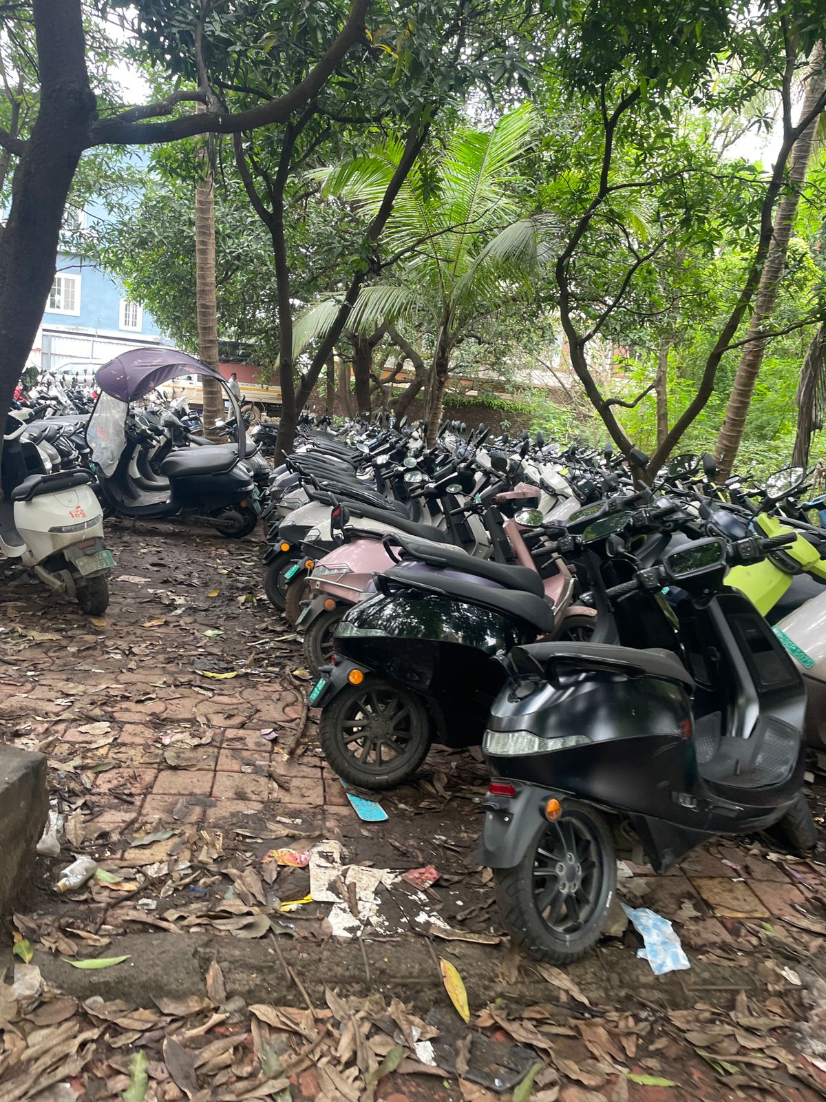 GVfY6EeWsAAzkDb 1 Ola Scooter Owners Furious Over Endless Service Delays