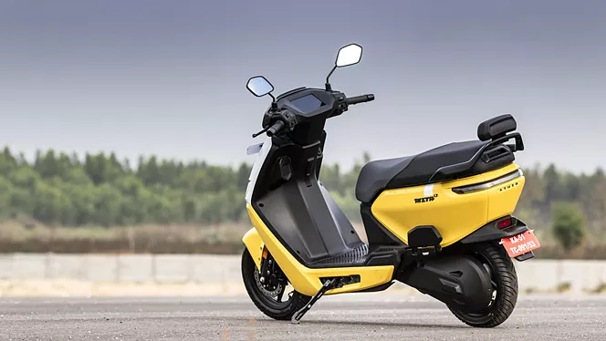 Ather Rizta 2 Ather Rizta vs TVS iQube vs Bajaj Chetak vs Ola S1 Pro Gen 2: Best Electric Scooter?