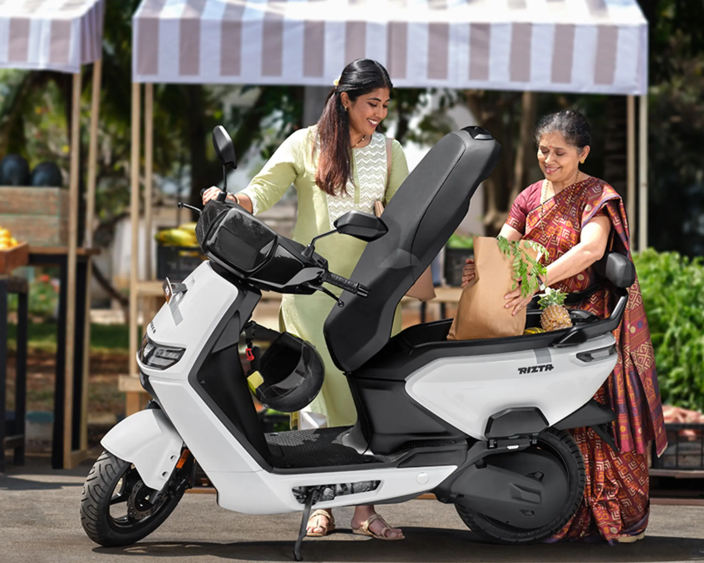 Ather Rizta Best Familiy Electric Scooter in India Rizta - Ather Energy's best-selling electric scooter till October 2024 https://e-vehicleinfo.com/rizta-ather-best-selling-family-electric-scooter/