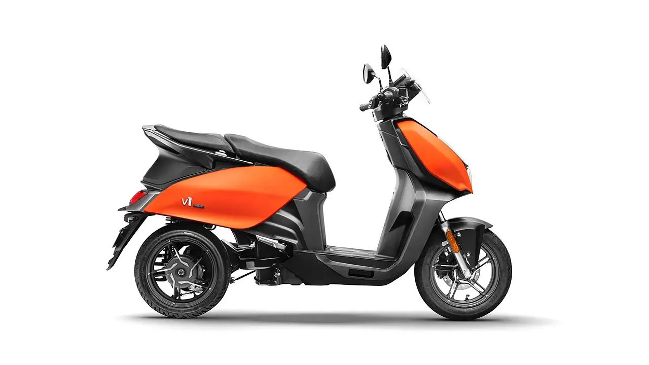 Hero Vida V1 Pro side design 1 Hero Vida V1 Pro - Best-Selling Electric Scooter from Hero Motocorp https://e-vehicleinfo.com/hero-vida-v1-pro-best-selling-electric-scooter-from-hero-motocorp/