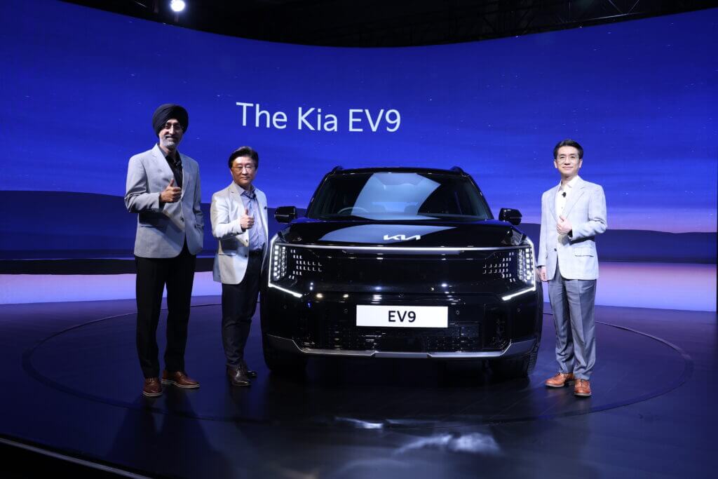 kia ev9 electric car 1 Kia EV9 Launched in India at Rs 1.30 Crore, 561km Range