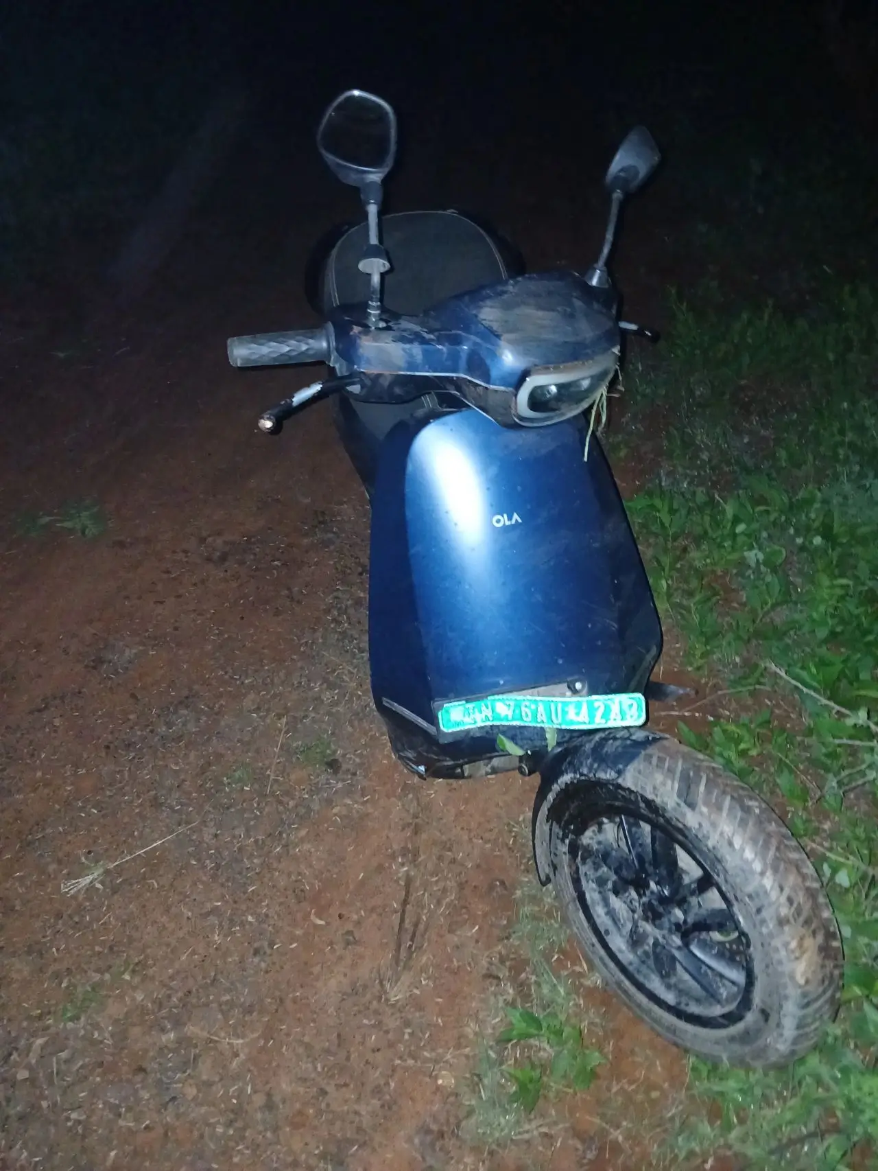 aOla customer had a serious accident due to a fault in the front fork arm the user wrote Ola Customer Suffers Serious Accident Due to Faulty Fork Arm https://e-vehicleinfo.com/ola-customer-suffers-serious-accident-due-to-faulty-fork-arm/