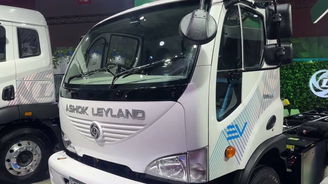 Ashok Leyland BOSS 1218 HB EV