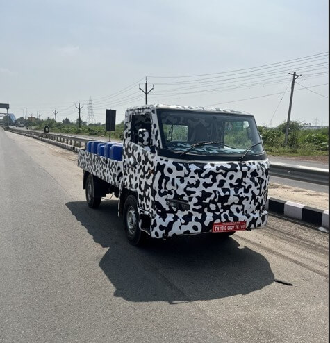 Montra Electric Electric e-SCV Test Mule Spotted