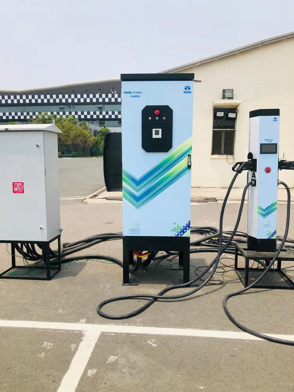 Dispenser-Based Satellite Charging System