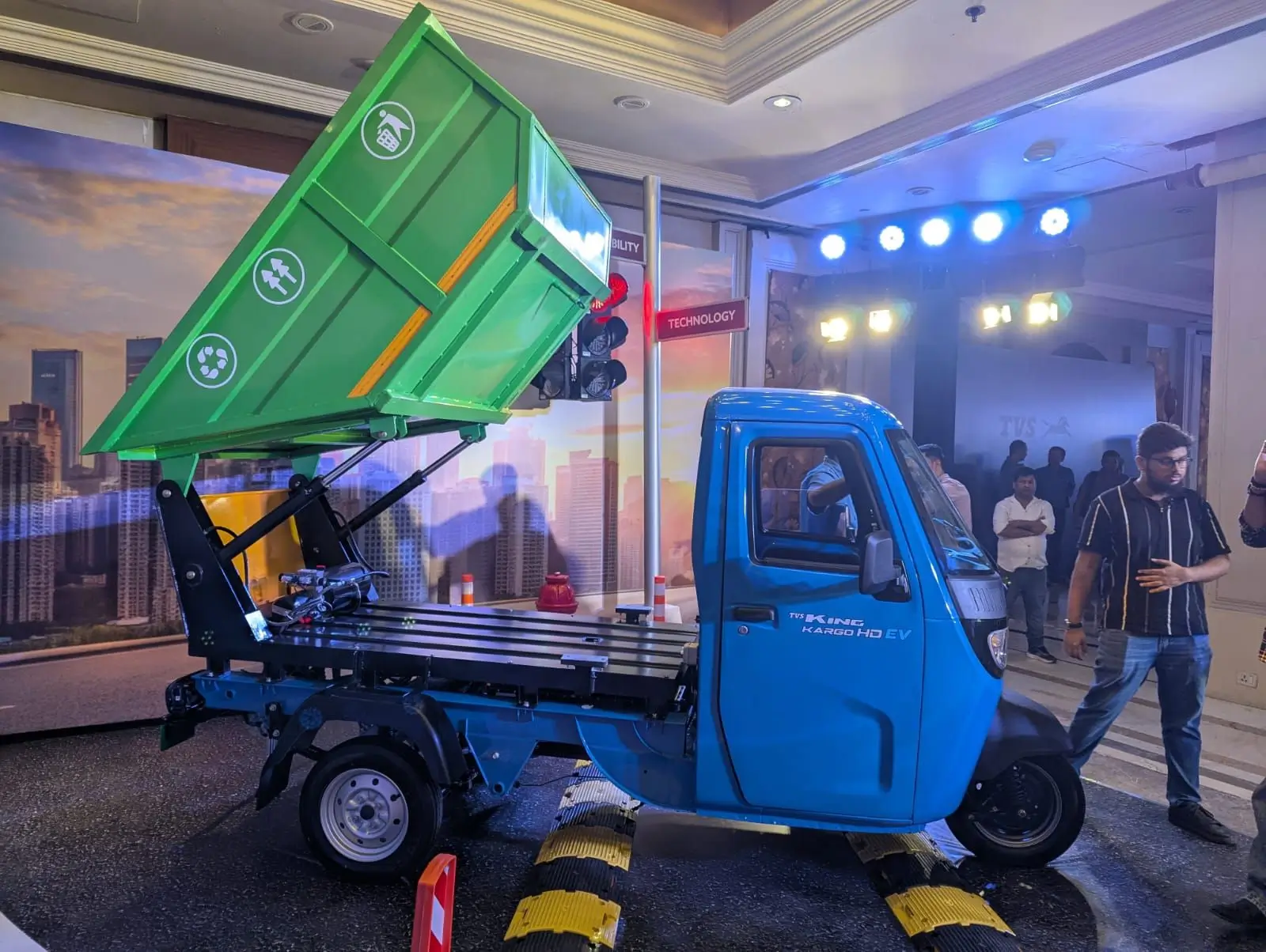 tvs king TVS Motor Launches King Kargo HD EV for Urban Cargo Mobility https://e-vehicleinfo.com/pm-modi-flags-off-suzukis-first-global-ev/
